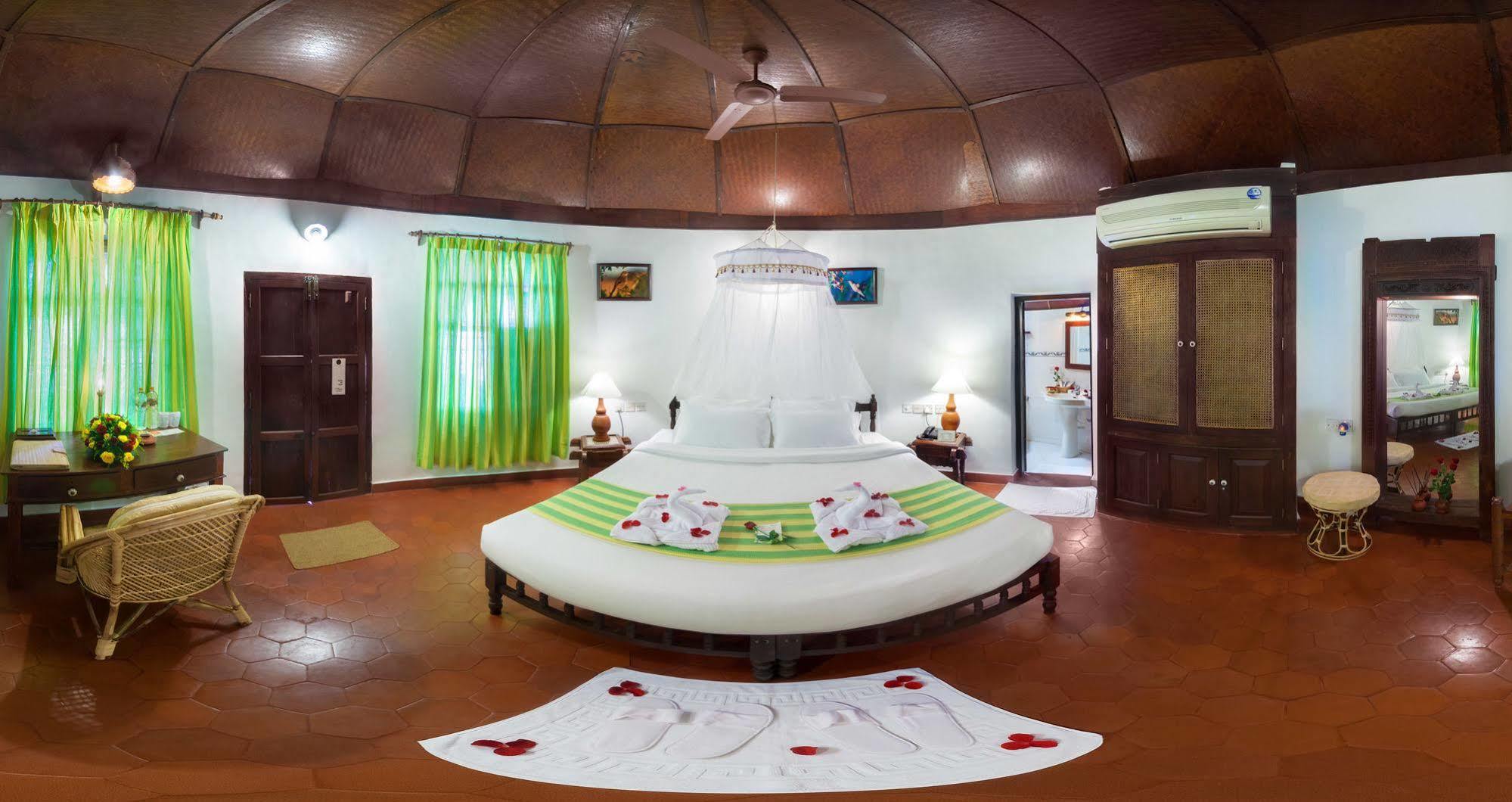 Soma Manaltheeram Ayurveda Beachvillage Kovalam Ngoại thất bức ảnh